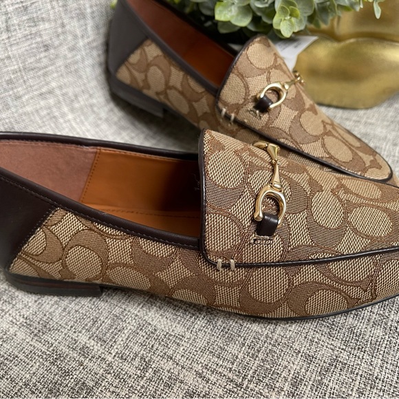 Meet your Posher, - Picture 9 of 16